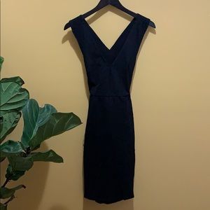 Black bodycon dress
